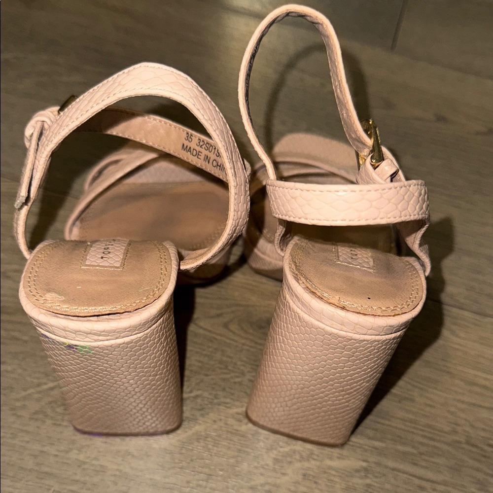 Topshop Nude Textured Heels - Picture 5 of 5